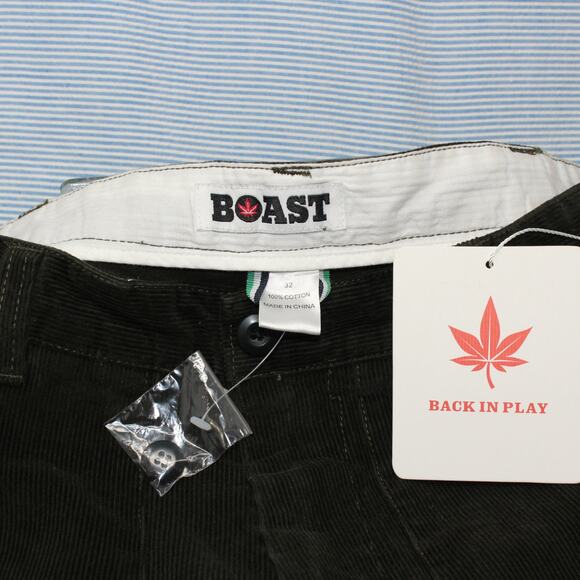 BOAST USA Mens 32 Patch Pocket Corduroy Short Olive Green NWT 7"Inseam - Picture 8 of 8